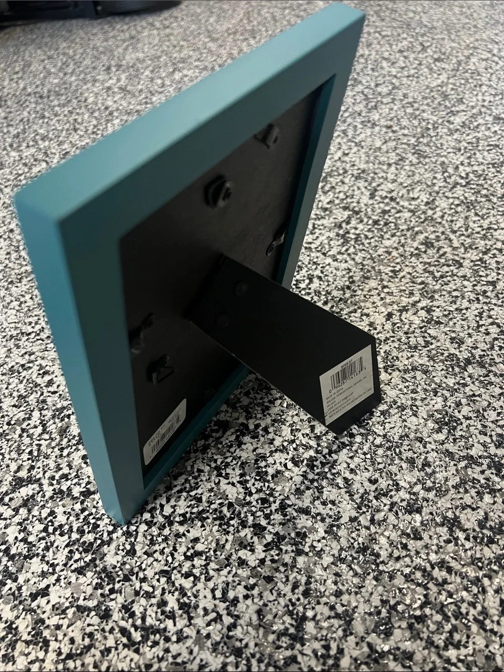 N/A vibrant teal